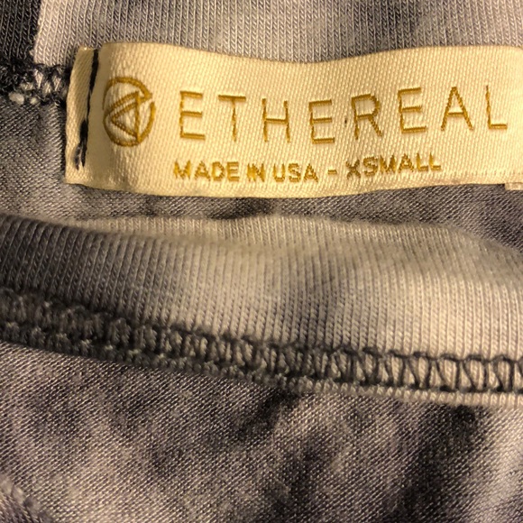 Crop top - Picture 4 of 4